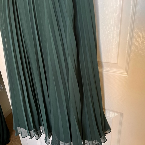 NWT Azazie x Kendall+Kylie Dasha Dress. Size A12. Color Pine (#84). Unaltered. - Picture 10 of 14